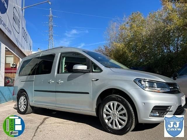 Usado VW Caddy Maxi Trendline 110 CV (80 kW) 2018 Gris / plata Monovolumen
