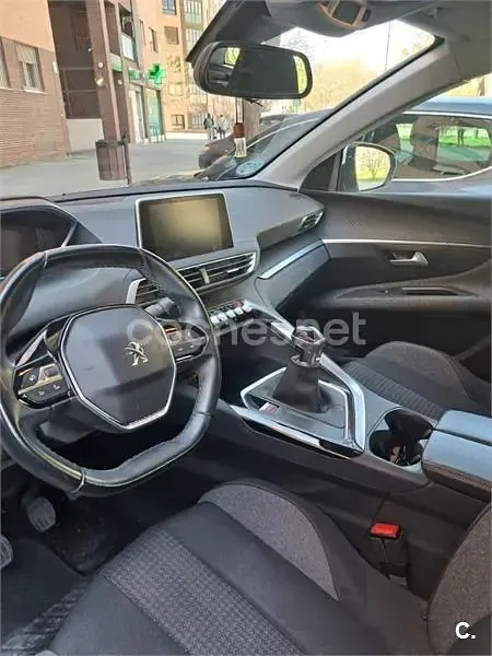 Usado Peugeot 3008 Active 130 CV (95 kW) 2019 Blanco SUV