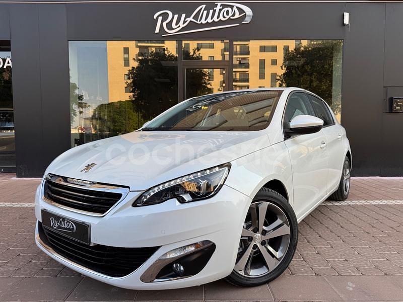 Blanco Usado 2015 Peugeot 308 Allure Berlina | 10.999 € (Un poco caro) - Imagen 1/4