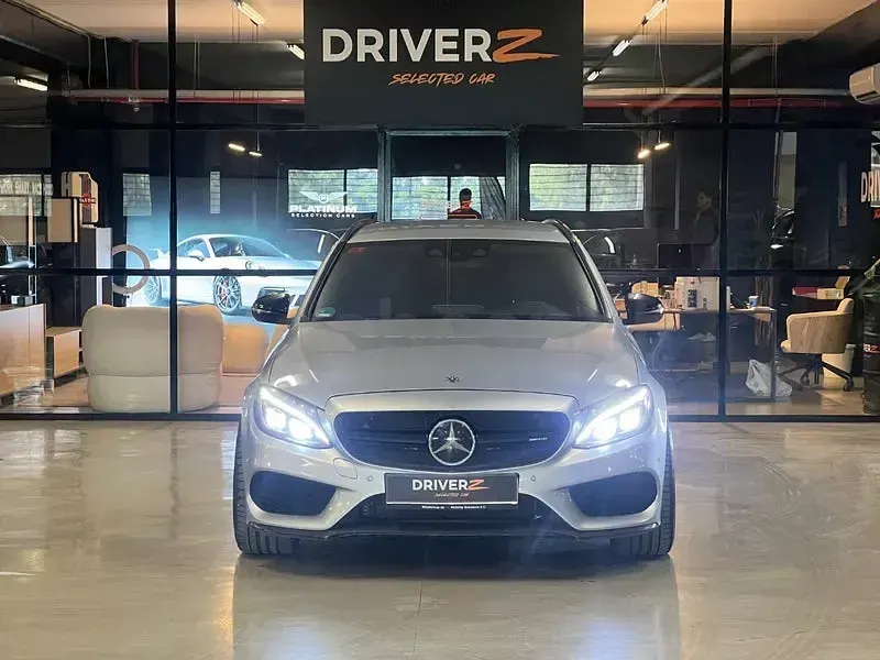 Usado Mercedes C43 AMG 367 CV (269 kW) 2017 Gris / plata Familiar