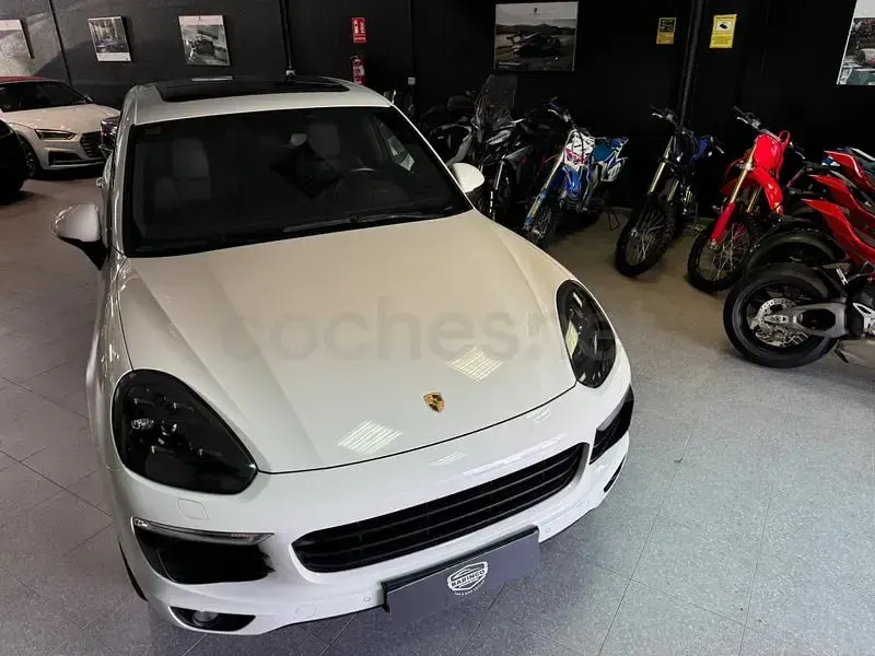 Usado Porsche Cayenne Diesel 262 CV (192 kW) 2015 Blanco SUV