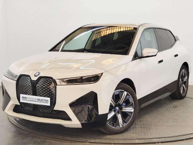 Blanco Usado 2023 BMW iX Comfort Edition SUV | 65.900 € (Precio justo) - Imagen 1/4