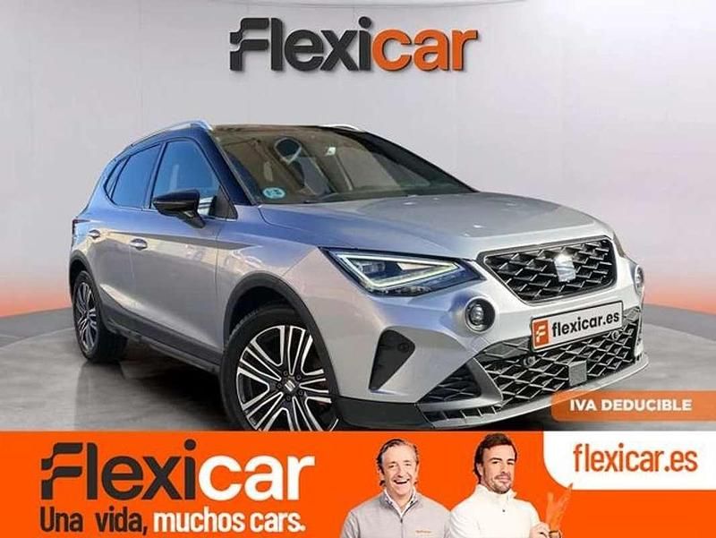 Gris Usado 2024 Seat Arona FR SUV | 17.990 € (Precio justo) - Imagen 1/4
