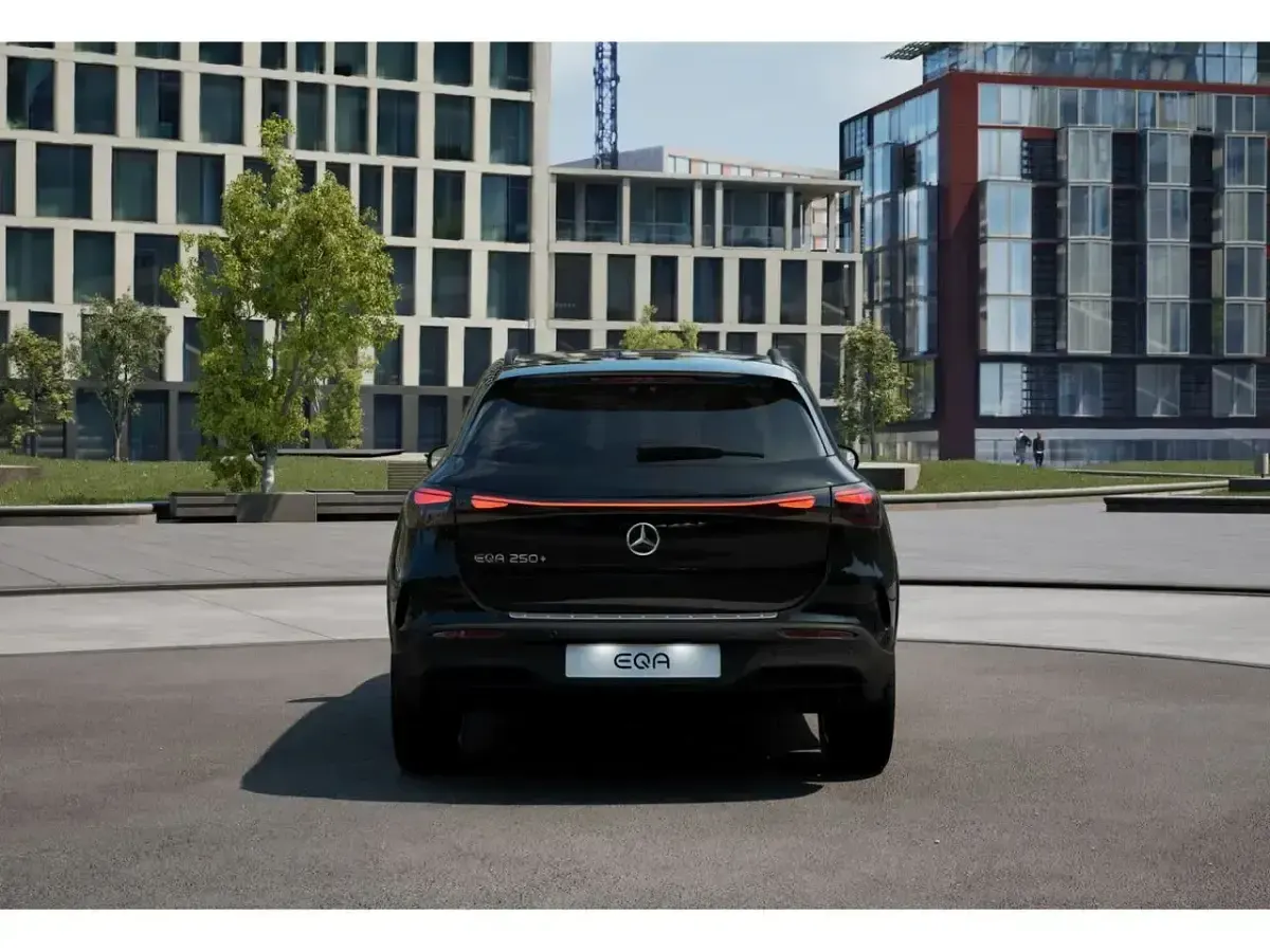 Nuevo Mercedes EQA250+ 139 kW (190 CV) 2025 Negro SUV