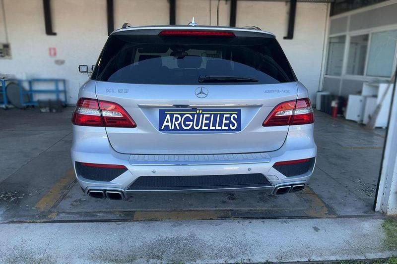 Usado Mercedes ML63 AMG AMG 525 CV (386 kW) 2015 Gris / plata SUV