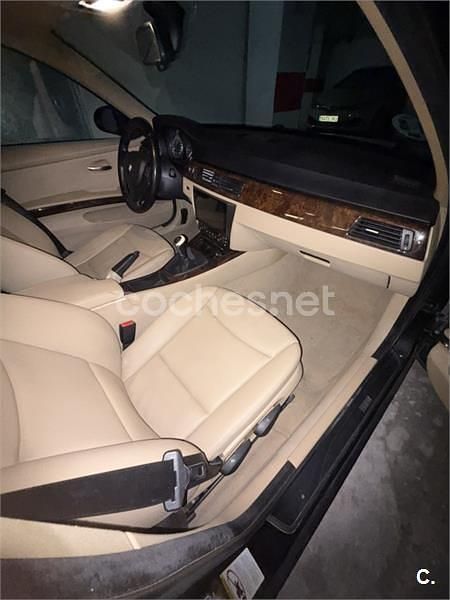 Usado BMW 318 129 CV (94 kW) 2006 Negro Berlina
