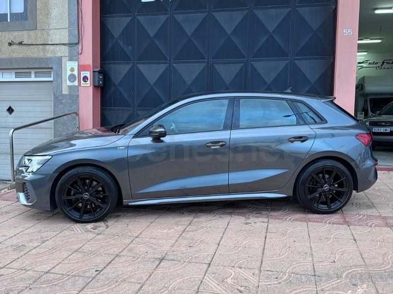 Usado Audi A3 S-Line 150 CV (110 kW) 2021 Gris / plata Berlina