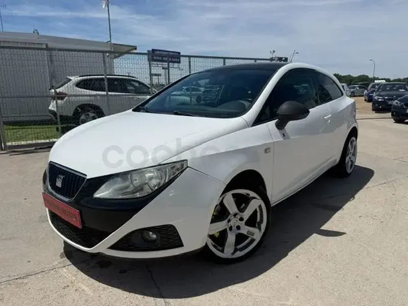 Usado Seat Ibiza SC Sport 105 CV (77 kW) 2010 Blanco Utilitario