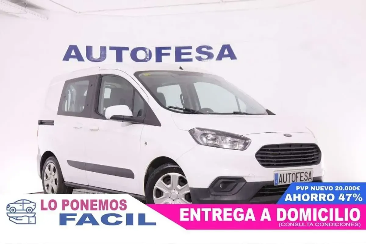 Usado Ford Transit 101 CV (74 kW) 2019 Blanco Familiar