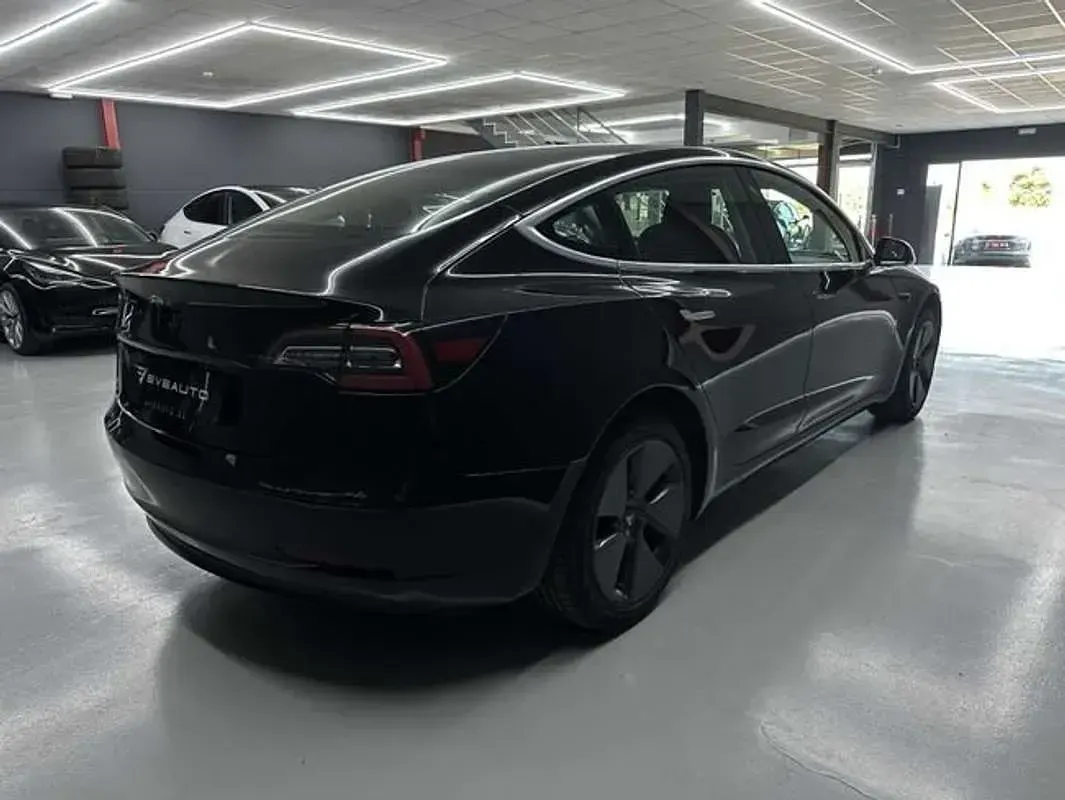 Usado Tesla Model 3 Standard Range Plus 239 kW (325 CV) 2019 Negro Berlina