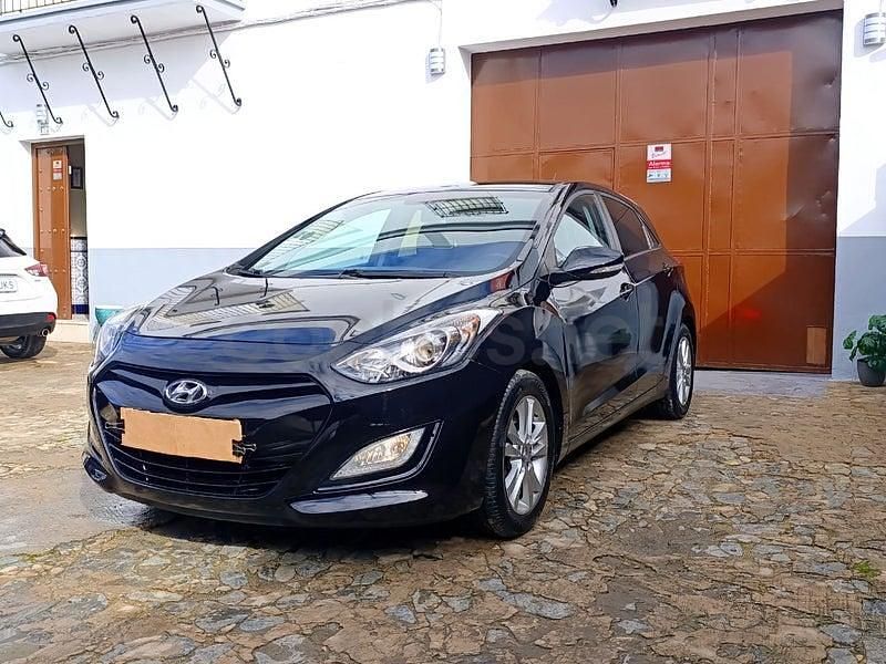 Negro Usado 2013 Hyundai i30 Sport Berlina | 8290 € (Precio justo) - Imagen 1/4