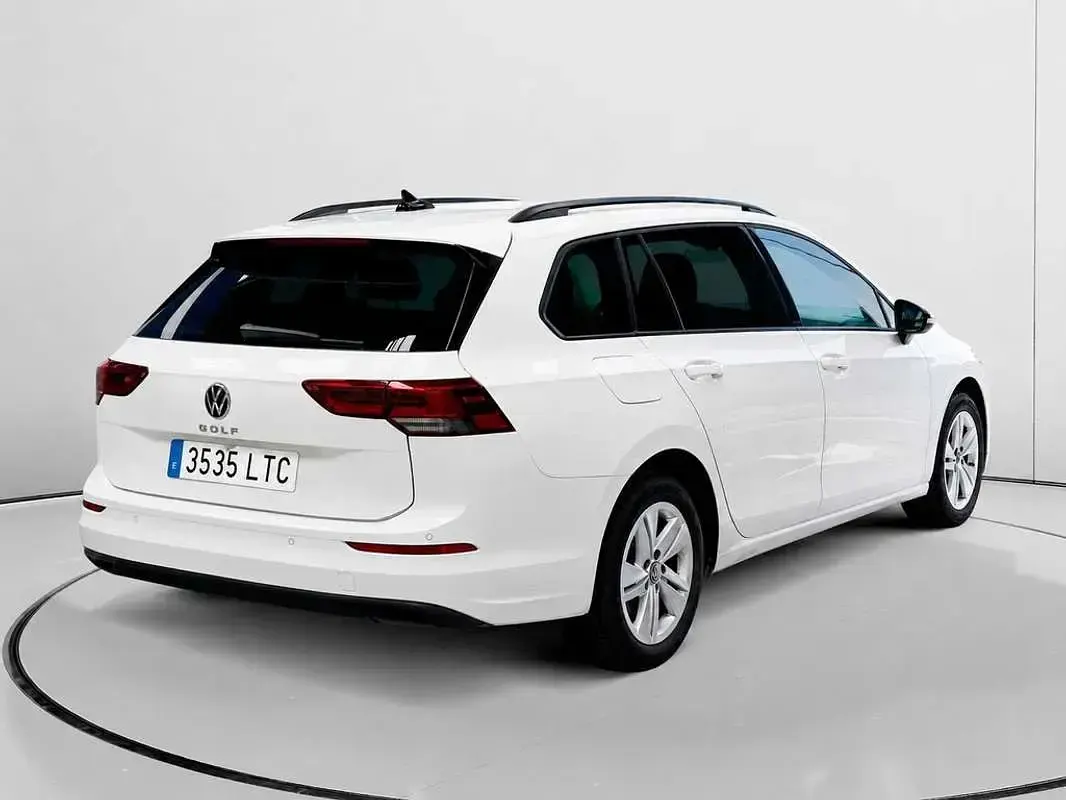 Usado VW Golf VII Life 116 CV (85 kW) 2021 Blanco Utilitario