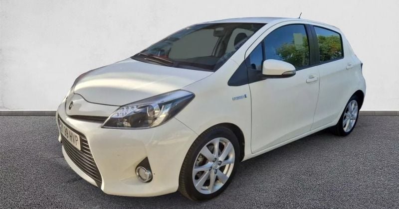 Usado 2014 Toyota Yaris Hybrid Advance | 6690 € (Super precio) - Imagen 1/4