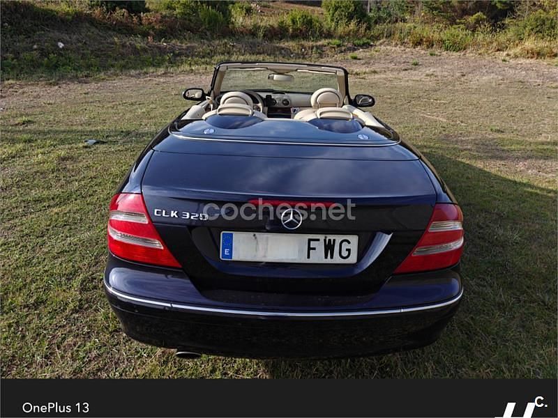 Usado Mercedes CLK320 Elegance 218 CV (160 kW) 2005 Azul Descapotable