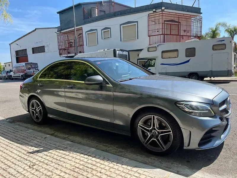Usado Mercedes C220 194 CV (142 kW) 2020 Gris / plata Berlina