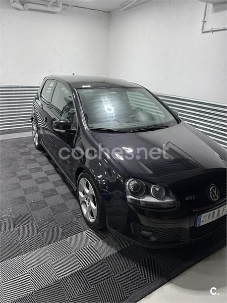 Usado VW Golf VI GTI 200 CV (147 kW) 2008 Negro Utilitario