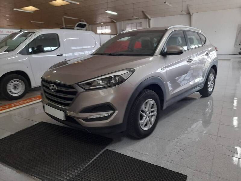 Marrón Usado 2018 Hyundai Tucson SUV | 13.900 € (Buen precio) - Imagen 1/4