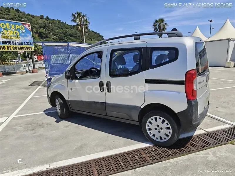 Usado Peugeot TePee Outdoor 68 CV (50 kW) 2009 Gris / plata Monovolumen