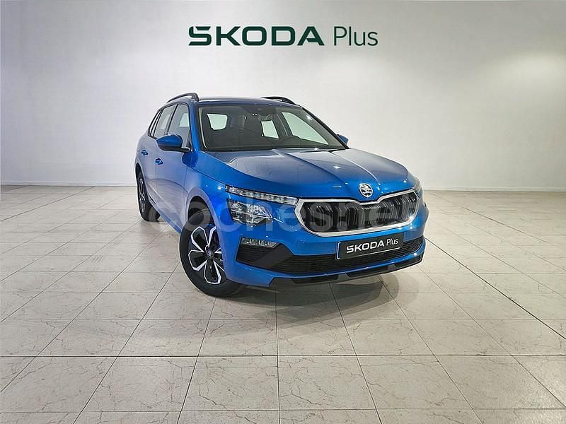 Nuevo Skoda Kamiq Essence 115 CV (84 kW) 2025 Azul SUV