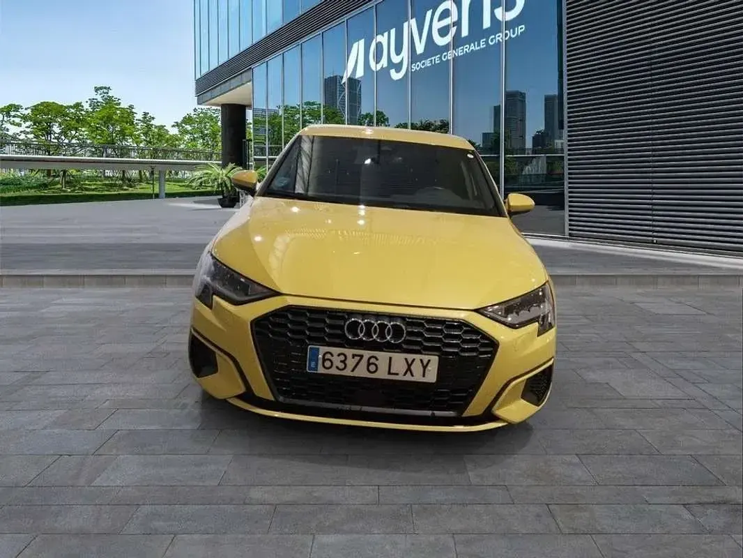 Usado Audi A3 Sportback 110 CV (80 kW) 2022 Amarillo Utilitario