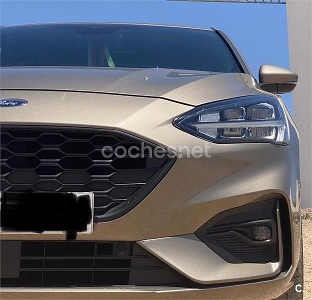 Usado Ford Focus ST-Line 120 CV (88 kW) 2018 Gris / plata Berlina