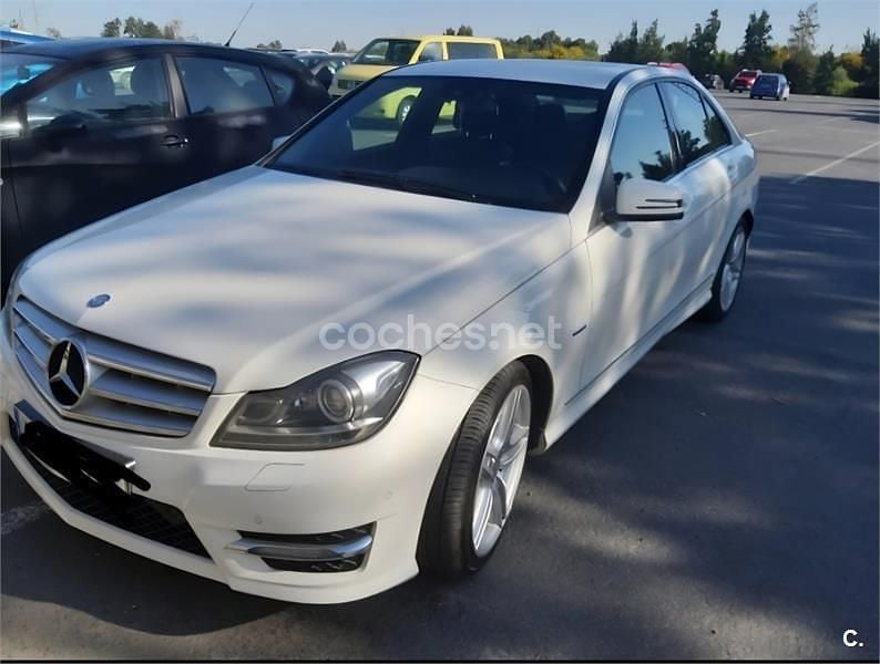 Usado Mercedes C200 Avantgarde 136 CV (100 kW) 2011 Blanco Berlina