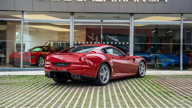 Usado Ferrari 599 628 CV (461 kW) 2009 Rojo Coupe