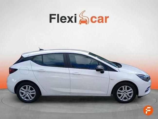 Usado Opel Astra Edition 110 CV (80 kW) 2021 Blanco Berlina