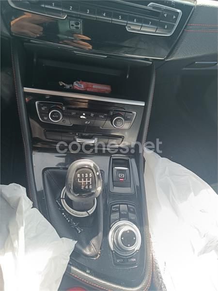 Usado BMW 218 150 CV (110 kW) 2017 Rojo Familiar
