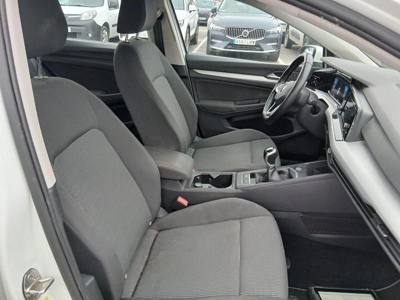 Usado VW Golf VIII 115 CV (84 kW) 2022 Blanco Utilitario