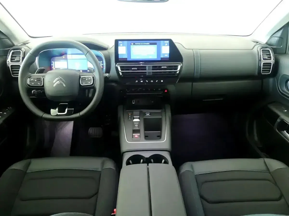 Usado Citroën C5 Aircross Feel 180 CV (132 kW) 2024 Gris SUV