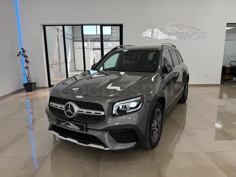 Usado Mercedes GLB200 150 CV (110 kW) 2021 Gris / plata SUV