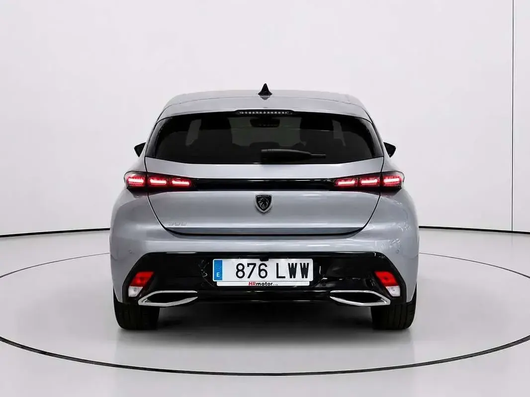 Usado Peugeot 308 Allure 131 CV (96 kW) 2022 Gris Utilitario