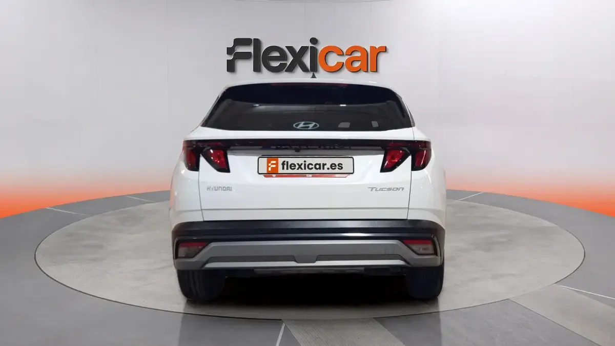 Usado Hyundai Tucson 150 CV (110 kW) 2024 Blanco SUV