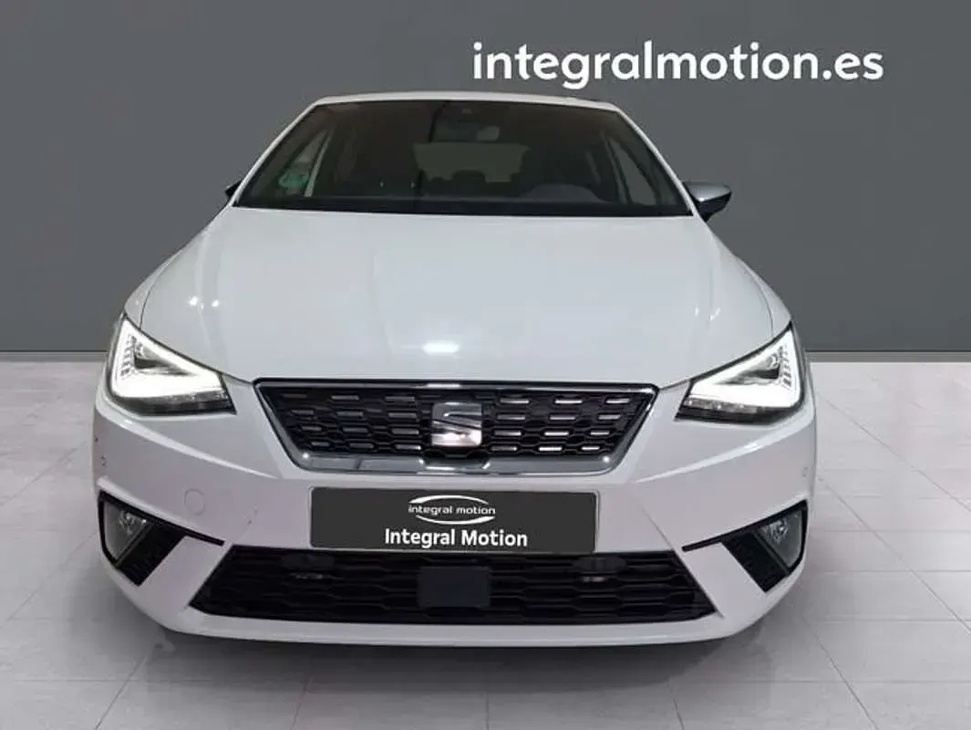 Usado Seat Ibiza XCELLENCE 116 CV (85 kW) 2025 Blanco Utilitario