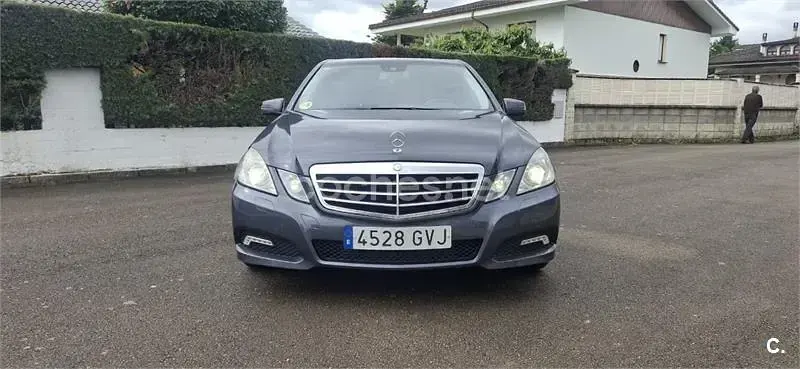 Usado Mercedes E350 231 CV (169 kW) 2010 Negro Berlina
