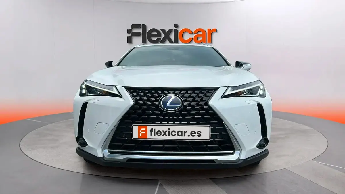 Usado Lexus UX 184 CV (135 kW) 2021 Blanco SUV