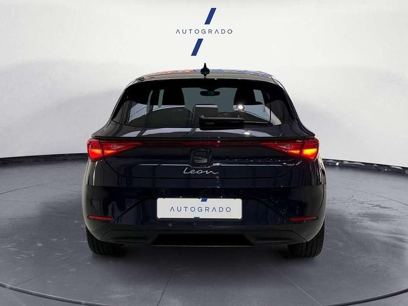 Usado Seat Leon Style 150 CV (110 kW) 2021 Azul Utilitario