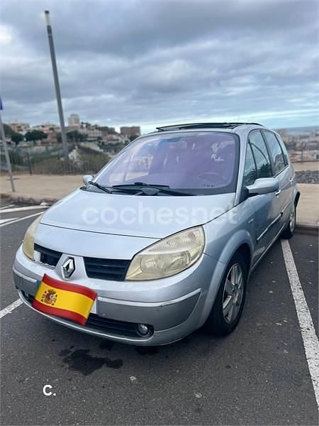 Gris / plata Usado 2006 Renault Scénic II Monovolumen | 3200 € (Precio justo) - Imagen 1/4