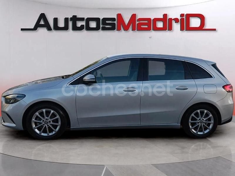 Usado Mercedes B180 117 CV (86 kW) 2019 Gris / plata Monovolumen