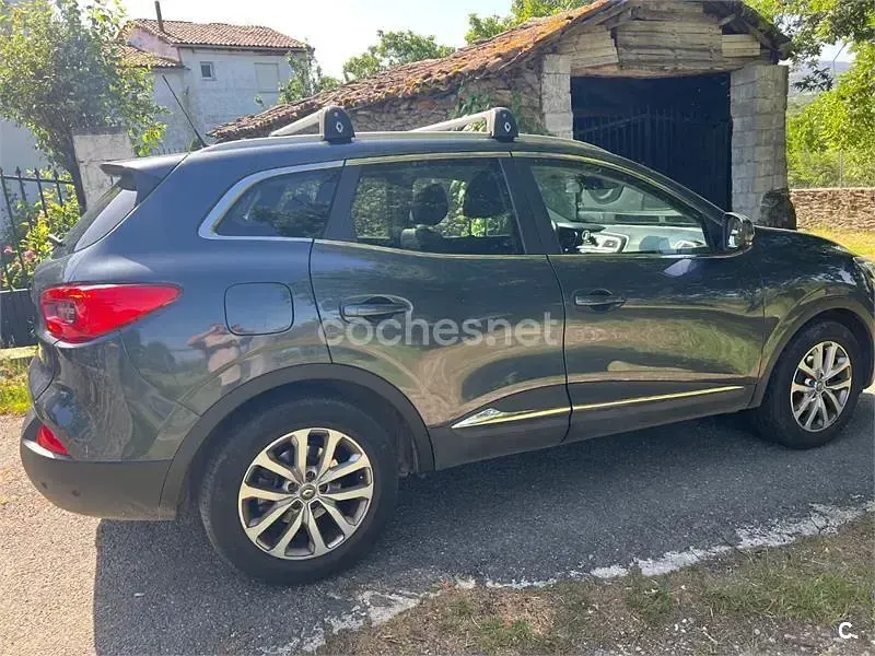 Usado Renault Kadjar Zen 130 CV (95 kW) 2016 Gris / plata SUV
