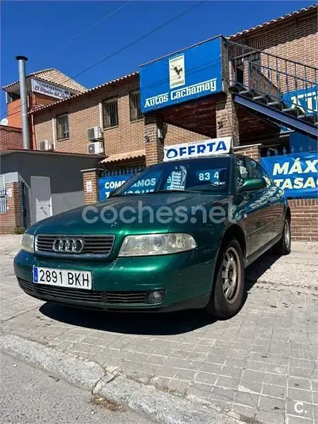 Begagnad Audi A4 130 HK (95 kW) 2002 Grön Sedan