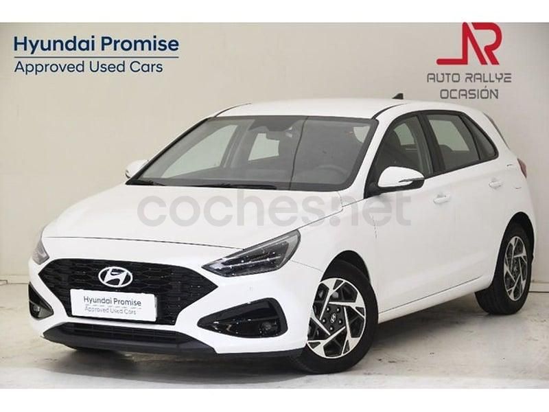 Nuevo Hyundai i30 100 CV (73 kW) 2025 Blanco Berlina