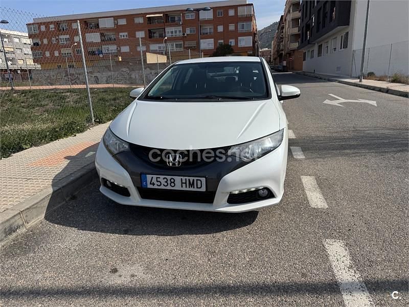 Usado Honda Civic Sport 100 CV (73 kW) 2012 Blanco Berlina