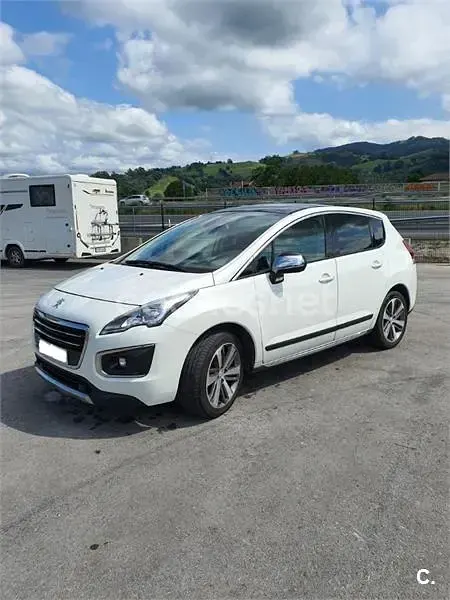 Usado Peugeot 3008 Allure 163 CV (119 kW) 2014 Blanco Familiar
