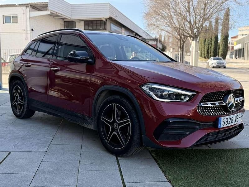 Usado Mercedes GLA200 150 CV (110 kW) 2022 Burdeos SUV