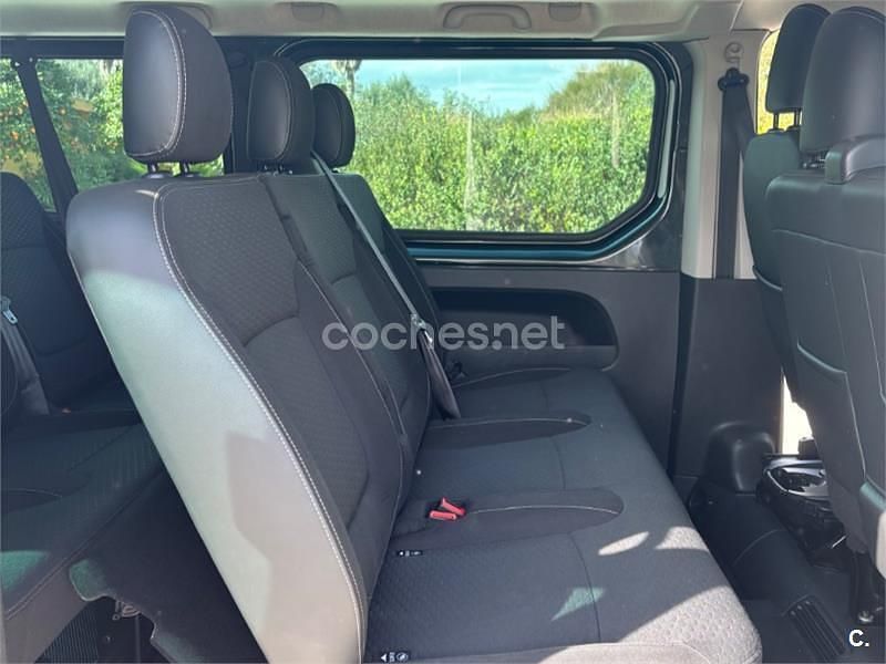 Usado Opel Vivaro 125 CV (91 kW) 2017 Negro Monovolumen