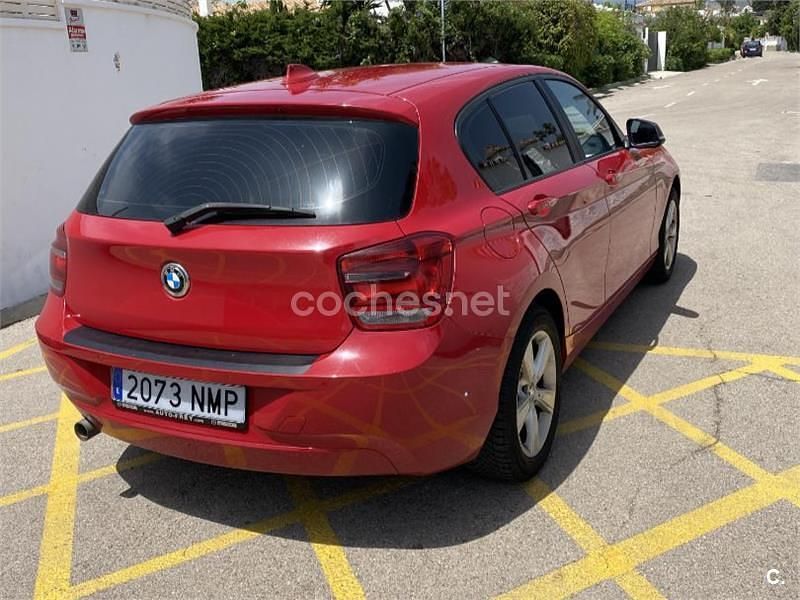Używany BMW 118 Comfort Edition 143 KM (105 kW) 2014 Czerwony Hatchback