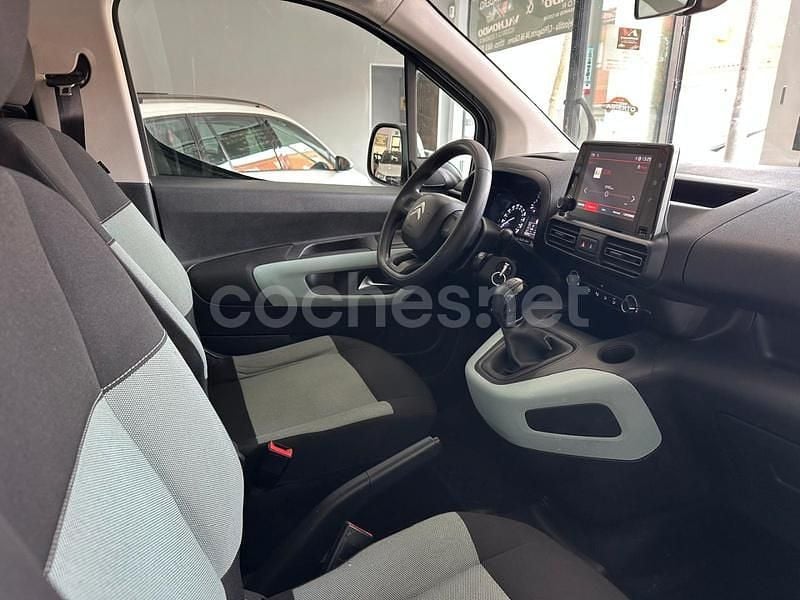Usado Citroën Berlingo Feel 102 CV (75 kW) 2019 Blanco Monovolumen