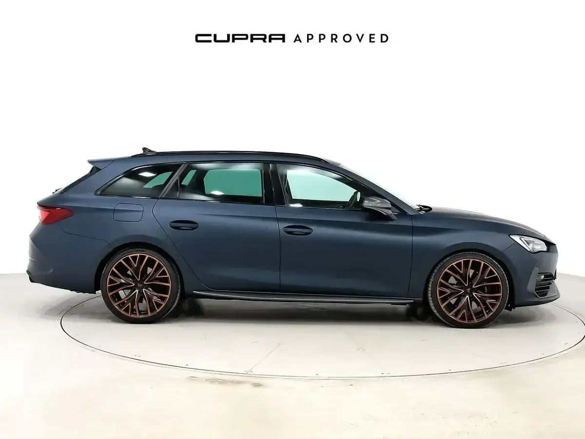 Usado Cupra Leon 300 CV (220 kW) 2022 Azul Familiar